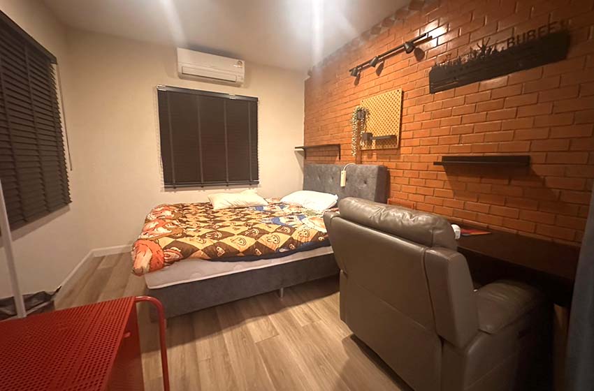 House with Shared Pool in Other 